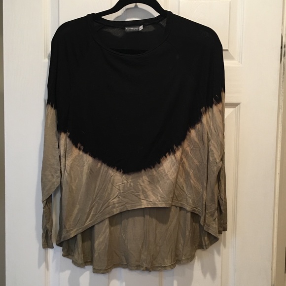 EARTHBOUND Tops - EARTHBOUND Long-Sleeved Top